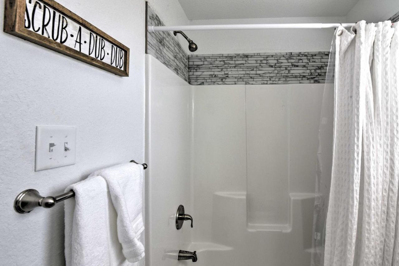 Coastal Surfside Beach House Walk To The Ocean! Luaran gambar